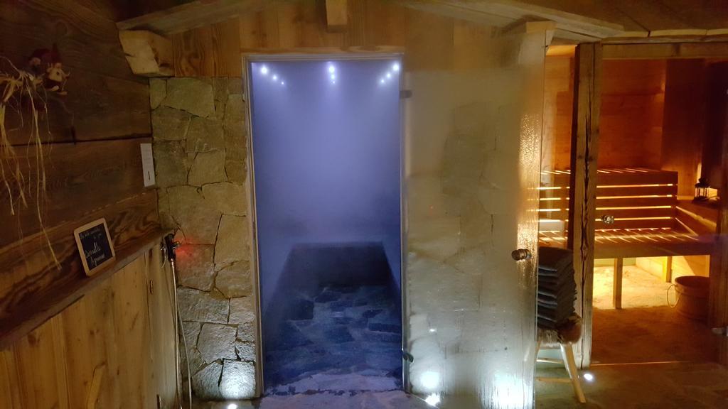 فينترون La Haut & Spa الغرفة الصورة